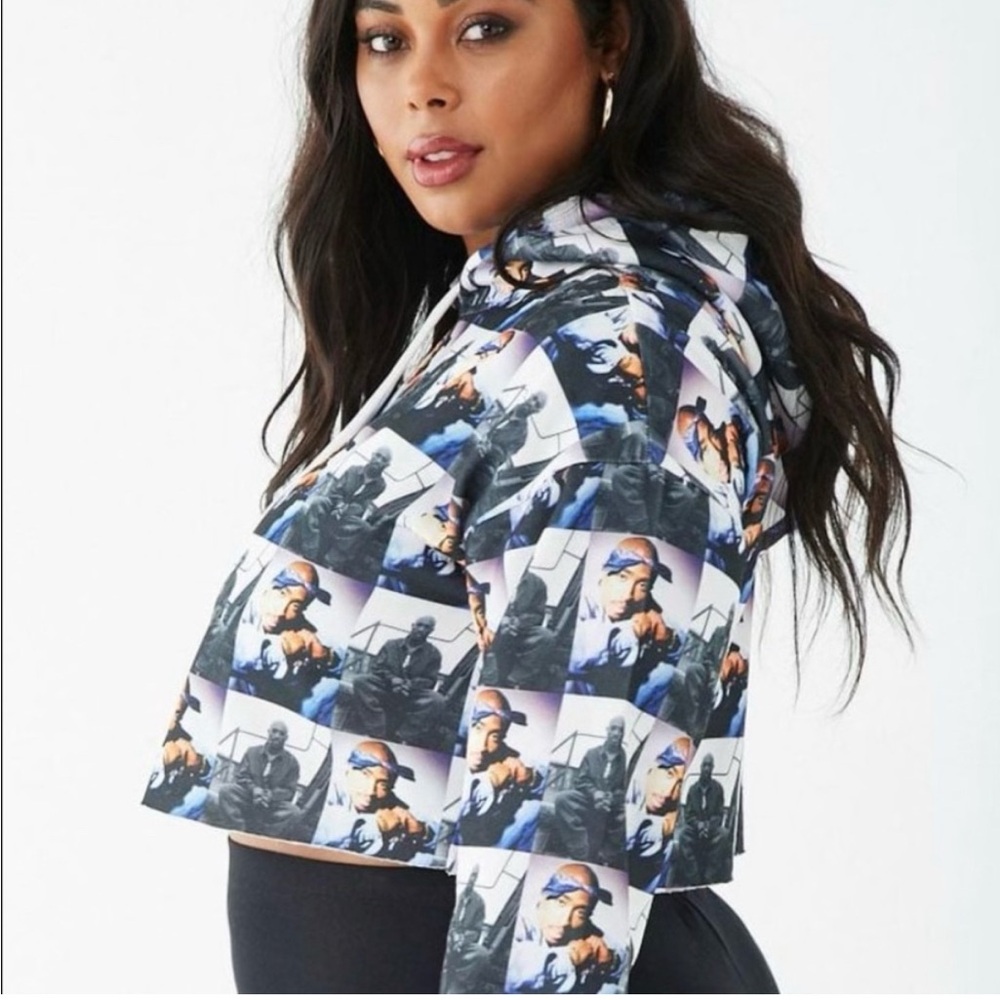 Forever 21 Tupac Graphic Print Cropped Hoodie 2x Used